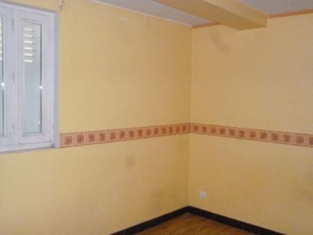Afficher la photo en grand appartement à louer - 2 pièces - 49.5 m2 - COULANGES LA VINEUSE - 89 - BOURGOGNE - Century 21 Martinot Immobilier