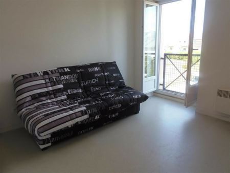 appartement à louer - 1 pièce - 16 m2 - AUXERRE - 89 - BOURGOGNE