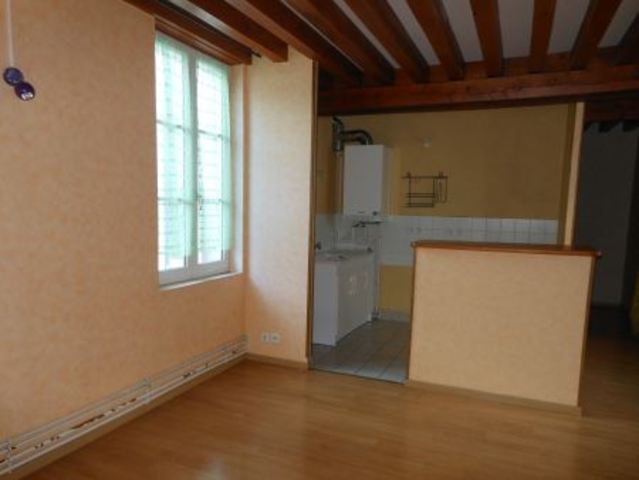 Afficher la photo en grand appartement à louer - 3 pièces - 70.0 m2 - AUXERRE - 89 - BOURGOGNE - Century 21 Martinot Immobilier