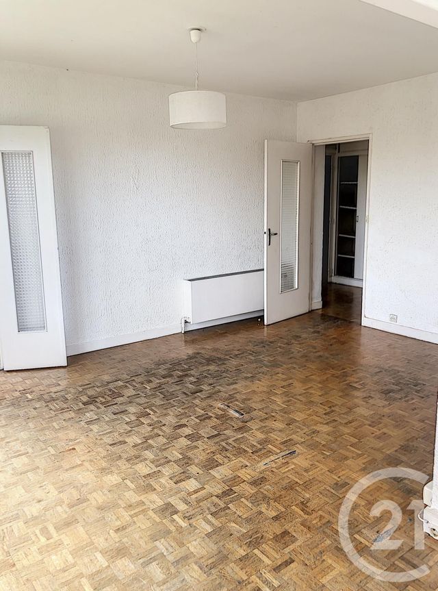 Afficher la photo en grand Appartement F3 à vendre - 3 pièces - 72.12 m2 - AUXERRE - 89 - BOURGOGNE - Century 21 Martinot Immobilier