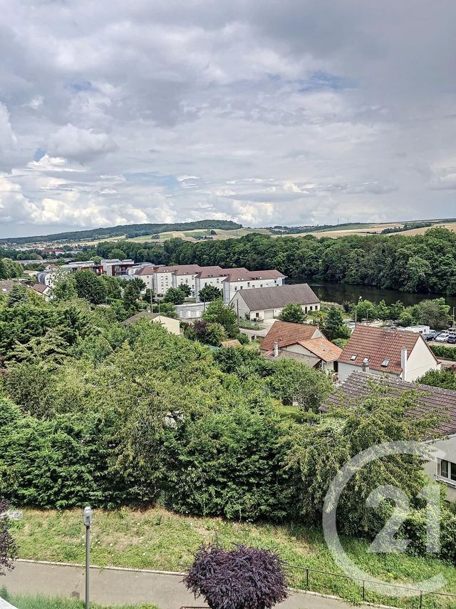 Afficher la photo en grand Appartement F3 à vendre - 3 pièces - 72.12 m2 - AUXERRE - 89 - BOURGOGNE - Century 21 Martinot Immobilier