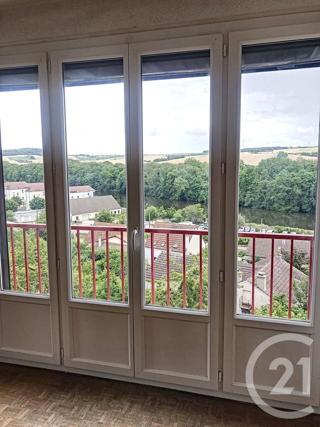 Afficher la photo en grand Appartement F3 à vendre - 3 pièces - 72.12 m2 - AUXERRE - 89 - BOURGOGNE - Century 21 Martinot Immobilier