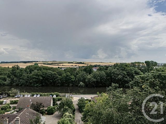 Afficher la photo en grand Appartement F3 à vendre - 3 pièces - 72.12 m2 - AUXERRE - 89 - BOURGOGNE - Century 21 Martinot Immobilier
