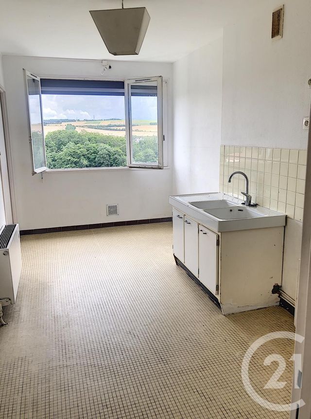 Afficher la photo en grand Appartement F3 à vendre - 3 pièces - 72.12 m2 - AUXERRE - 89 - BOURGOGNE - Century 21 Martinot Immobilier