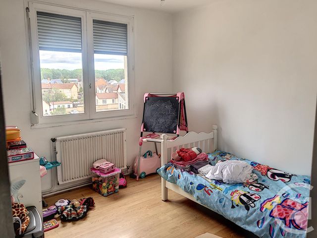 Appartement F3 à vendre - 3 pièces - 64.06 m2 - MIGENNES - 89 - BOURGOGNE - Century 21 Martinot Immobilier Appartement F3 à vendre - 3 pièces - 64.06 m2 - MIGENNES - 89 - BOURGOGNE - Century 21 Martinot Immobilier