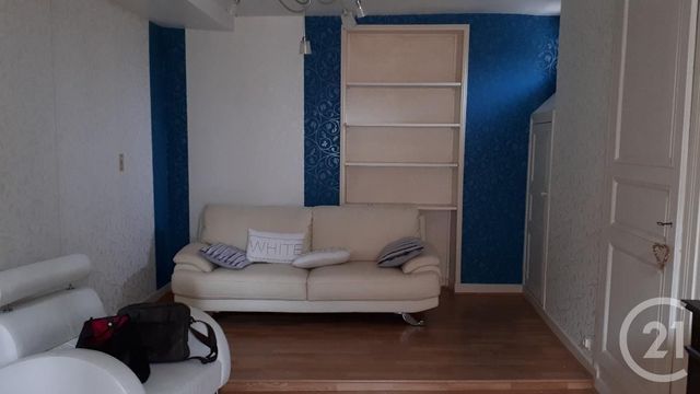Appartement F2 à vendre - 2 pièces - 38.4 m2 - AUXERRE - 89 - BOURGOGNE - Century 21 Martinot Immobilier Appartement F2 à vendre - 2 pièces - 38.4 m2 - AUXERRE - 89 - BOURGOGNE - Century 21 Martinot Immobilier