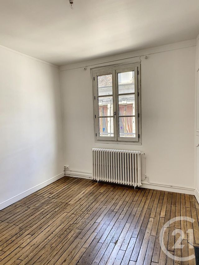 Appartement F3 à louer - 3 pièces - 61.01 m2 - AUXERRE - 89 - BOURGOGNE - Century 21 Martinot Immobilier Appartement F3 à louer - 3 pièces - 61.01 m2 - AUXERRE - 89 - BOURGOGNE - Century 21 Martinot Immobilier