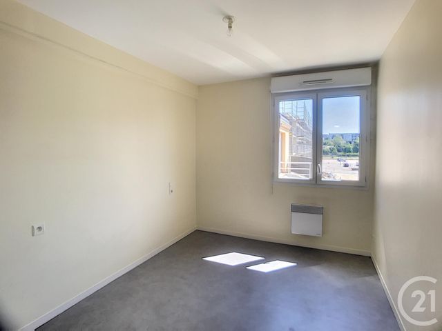 Appartement F3 à louer - 3 pièces - 76.0 m2 - AUXERRE - 89 - BOURGOGNE - Century 21 Martinot Immobilier Appartement F3 à louer - 3 pièces - 76.0 m2 - AUXERRE - 89 - BOURGOGNE - Century 21 Martinot Immobilier
