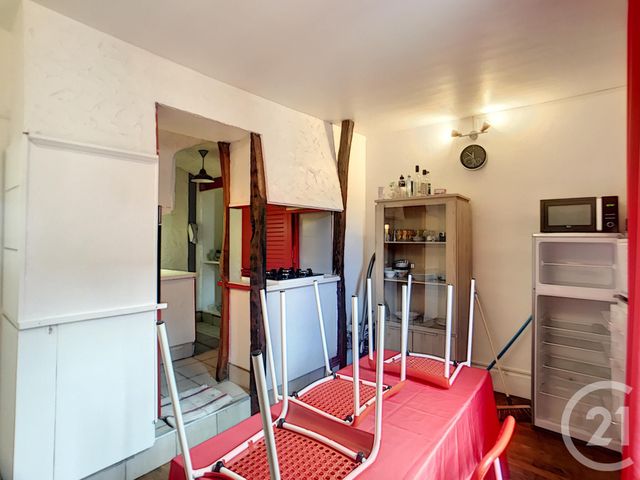 Appartement F2 à louer - 2 pièces - 58.0 m2 - AUXERRE - 89 - BOURGOGNE - Century 21 Martinot Immobilier Appartement F2 à louer - 2 pièces - 58.0 m2 - AUXERRE - 89 - BOURGOGNE - Century 21 Martinot Immobilier