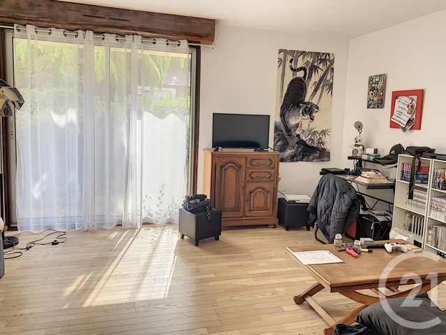 Afficher la photo en grand Appartement F1 à louer - 1 pièce - 31.0 m2 - AUXERRE - 89 - BOURGOGNE - Century 21 Martinot Immobilier
