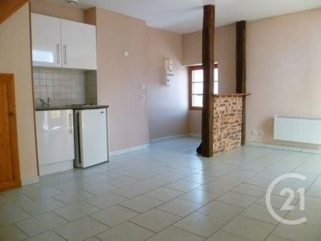 Afficher la photo en grand Appartement F2 à louer - 2 pièces - 38.0 m2 - ST BRIS LE VINEUX - 89 - BOURGOGNE - Century 21 Martinot Immobilier