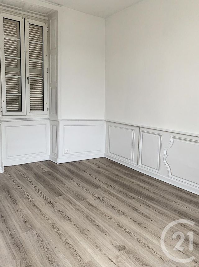 Afficher la photo en grand Appartement F3 à louer - 3 pièces - 66.0 m2 - AUXERRE - 89 - BOURGOGNE - Century 21 Martinot Immobilier