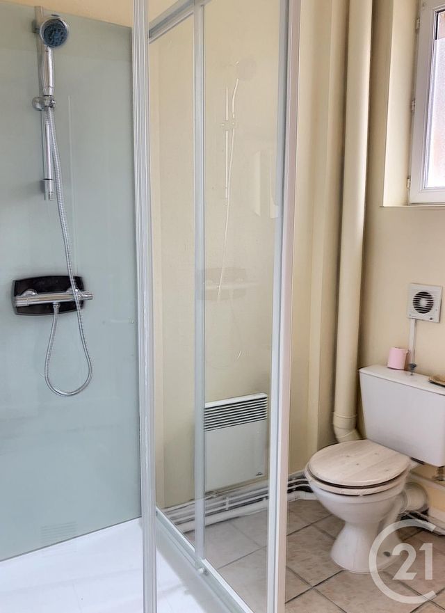 Afficher la photo en grand Appartement F2 à louer - 2 pièces - 40.0 m2 - AUXERRE - 89 - BOURGOGNE - Century 21 Martinot Immobilier