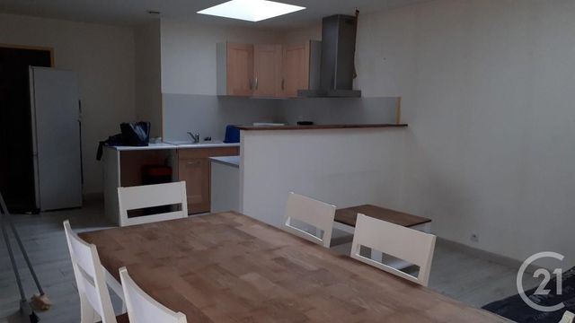 Afficher la photo en grand Appartement F2 à louer - 2 pièces - 49.0 m2 - ST BRIS LE VINEUX - 89 - BOURGOGNE - Century 21 Martinot Immobilier
