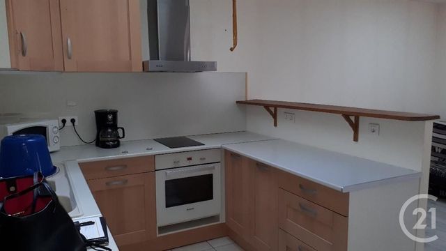 Afficher la photo en grand Appartement F2 à louer - 2 pièces - 49.0 m2 - ST BRIS LE VINEUX - 89 - BOURGOGNE - Century 21 Martinot Immobilier