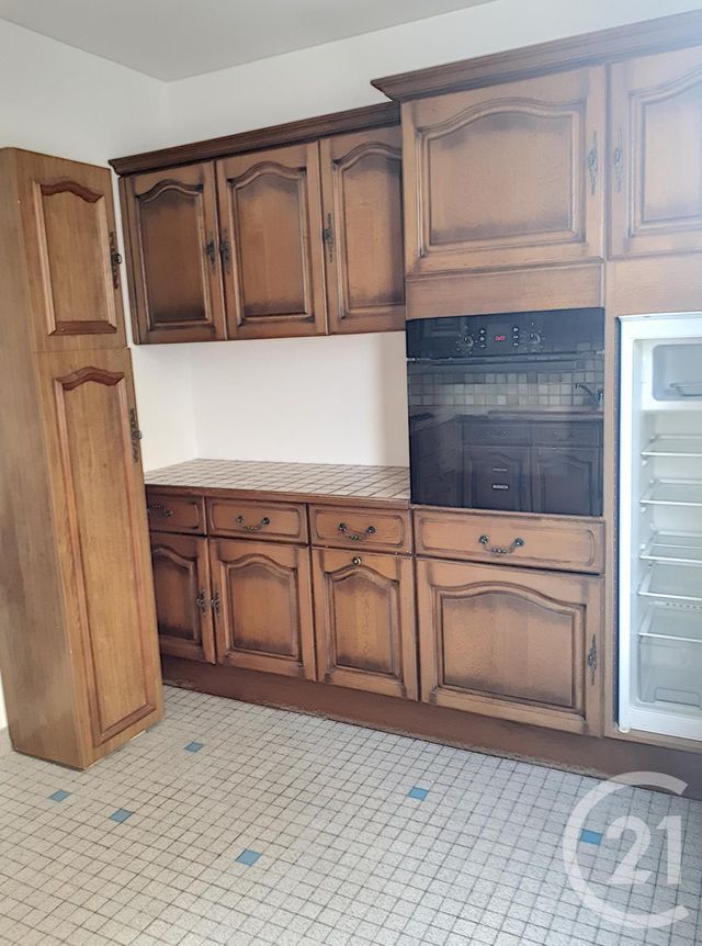 Afficher la photo en grand Appartement F2 à louer - 2 pièces - 68.0 m2 - AUXERRE - 89 - BOURGOGNE - Century 21 Martinot Immobilier