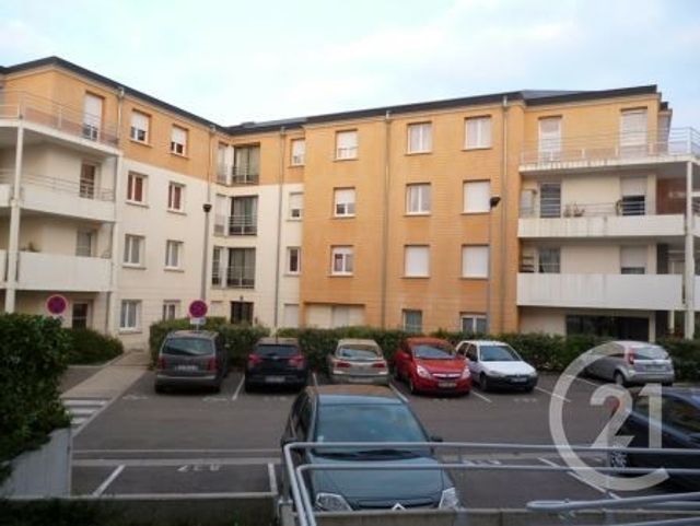 Afficher la photo en grand Appartement F3 à louer - 3 pièces - 67.0 m2 - AUXERRE - 89 - BOURGOGNE - Century 21 Martinot Immobilier
