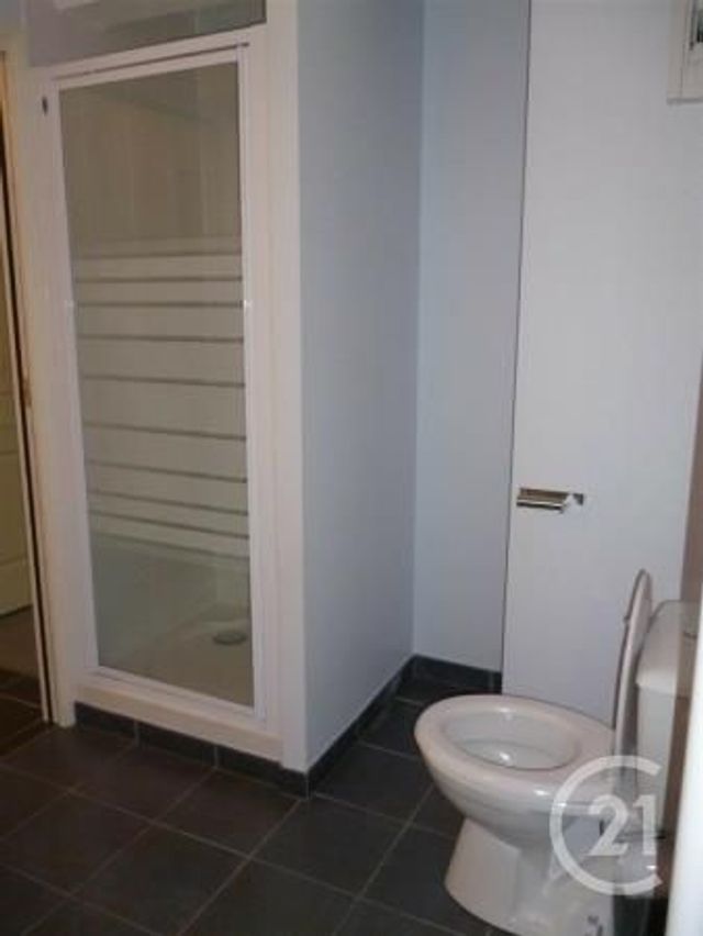 Afficher la photo en grand Appartement F3 à louer - 3 pièces - 67.0 m2 - AUXERRE - 89 - BOURGOGNE - Century 21 Martinot Immobilier