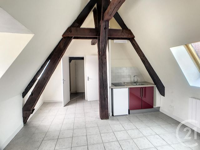 Afficher la photo en grand Appartement à louer - 2 pièces - 26.7 m2 - AUXERRE - 89 - BOURGOGNE - Century 21 Martinot Immobilier