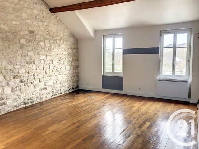 Appartement F2 à louer - 2 pièces - 32.0 m2 - CHAMPS SUR YONNE - 89 - BOURGOGNE - Century 21 Martinot Immobilier