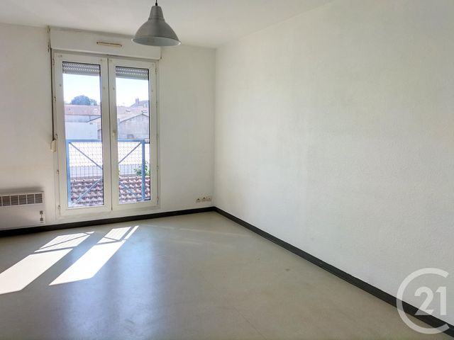 Studio à louer - 1 pièce - 19.7 m2 - AUXERRE - 89 - BOURGOGNE - Century 21 Martinot Immobilier