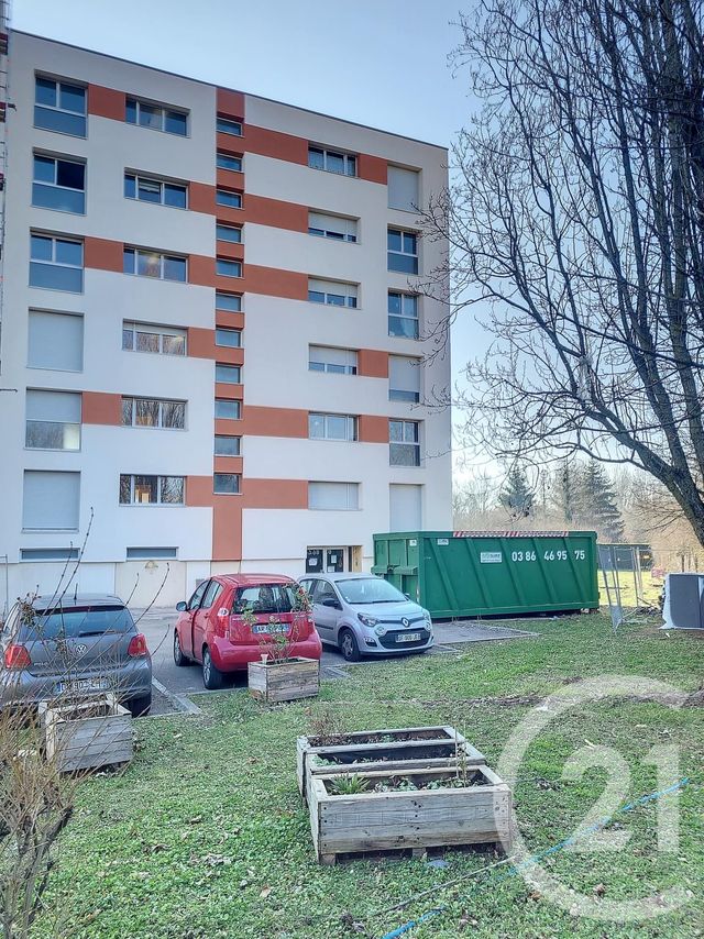 Appartement F3 à vendre - 3 pièces - 79.0 m2 - AUXERRE - 89 - BOURGOGNE - Century 21 Martinot Immobilier