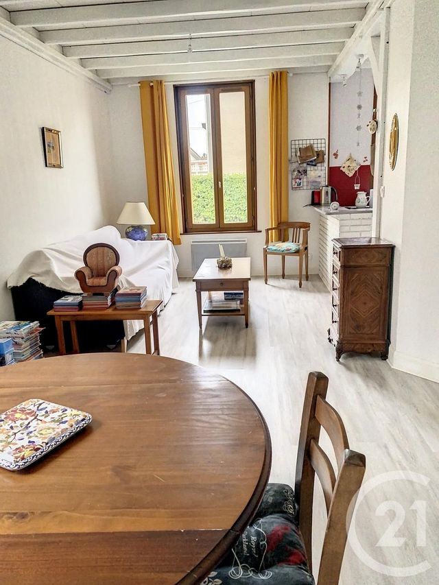 Appartement F2 à vendre - 2 pièces - 43.5 m2 - AUXERRE - 89 - BOURGOGNE - Century 21 Martinot Immobilier