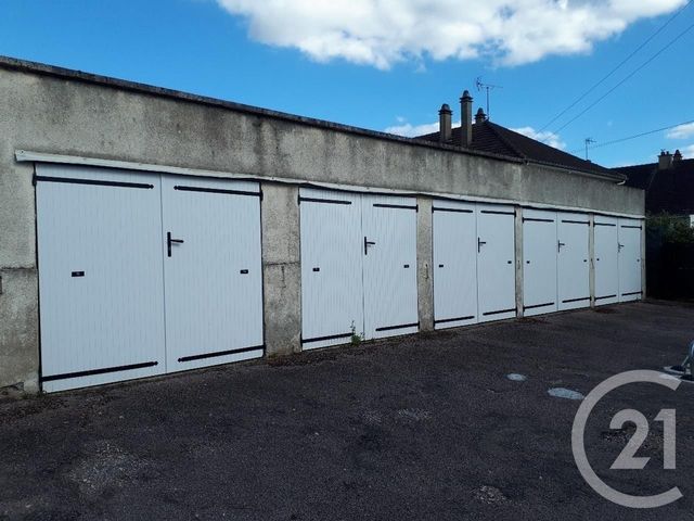 parking à louer - 11.0 m2 - AUXERRE - 89 - BOURGOGNE - Century 21 Martinot Immobilier