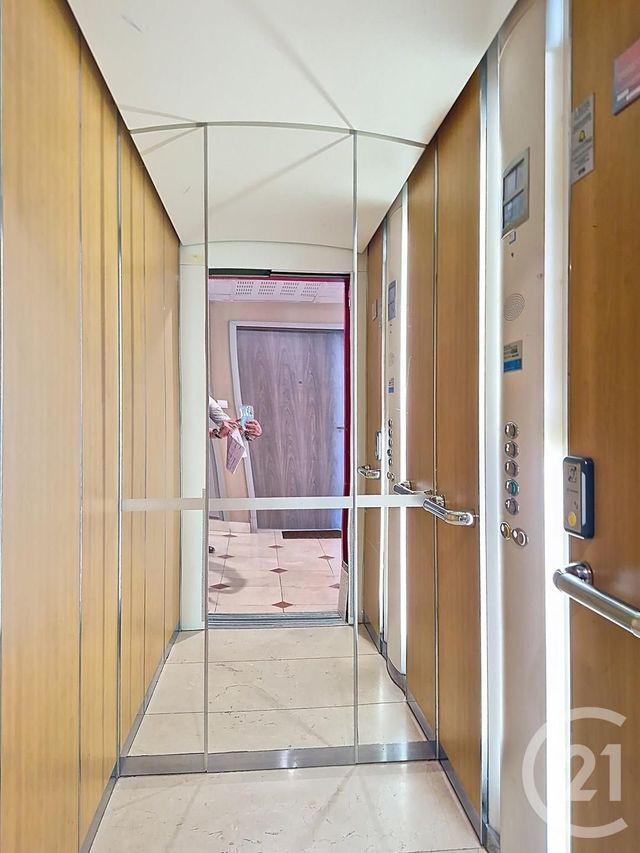 Appartement T3 à vendre - 3 pièces - 55.71 m2 - AUXERRE - 89 - BOURGOGNE - Century 21 Martinot Immobilier