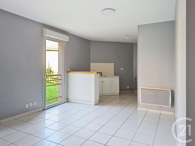 Appartement T3 à vendre - 3 pièces - 55.71 m2 - AUXERRE - 89 - BOURGOGNE - Century 21 Martinot Immobilier
