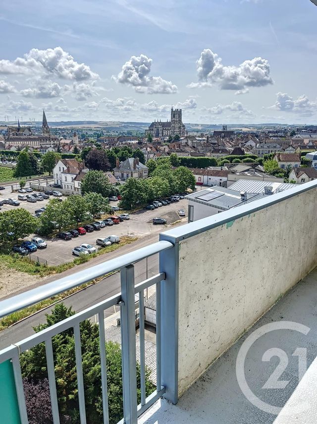 Appartement F3 à vendre - 3 pièces - 53.78 m2 - AUXERRE - 89 - BOURGOGNE - Century 21 Martinot Immobilier