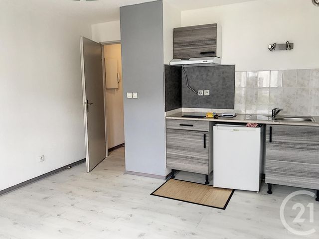 Studio à louer - 1 pièce - 22.0 m2 - AUXERRE - 89 - BOURGOGNE - Century 21 Martinot Immobilier