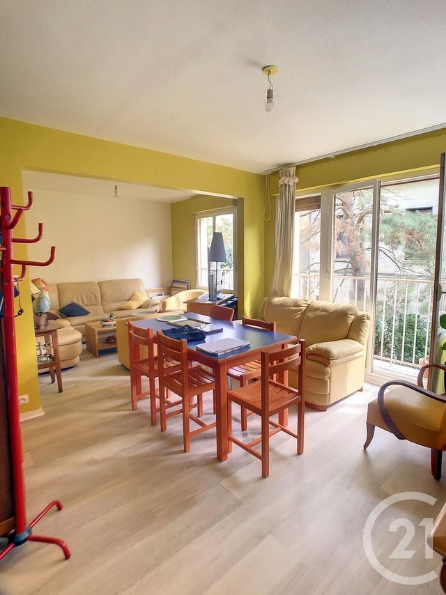 Appartement F3 à vendre - 3 pièces - 70.65 m2 - AUXERRE - 89 - BOURGOGNE - Century 21 Martinot Immobilier