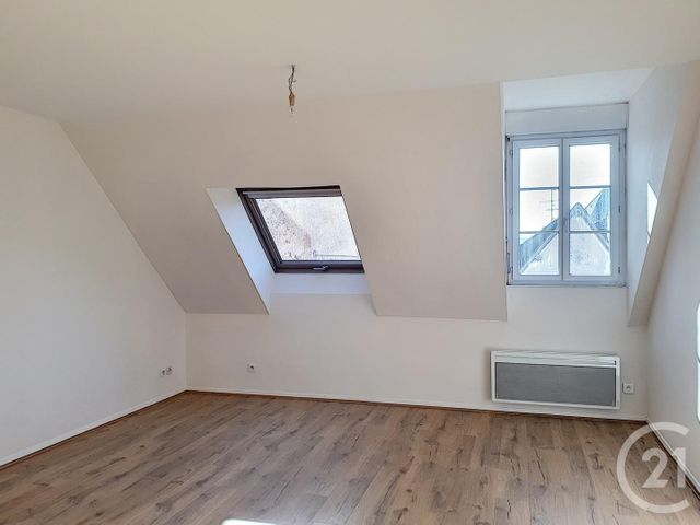 Studio à louer - 1 pièce - 31.5 m2 - AUXERRE - 89 - BOURGOGNE - Century 21 Martinot Immobilier