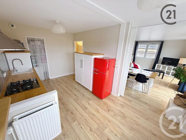 Afficher la photo en grand Appartement F3 à vendre - 3 pièces - 67.8 m2 - AUXERRE - 89 - BOURGOGNE - Century 21 Martinot Immobilier