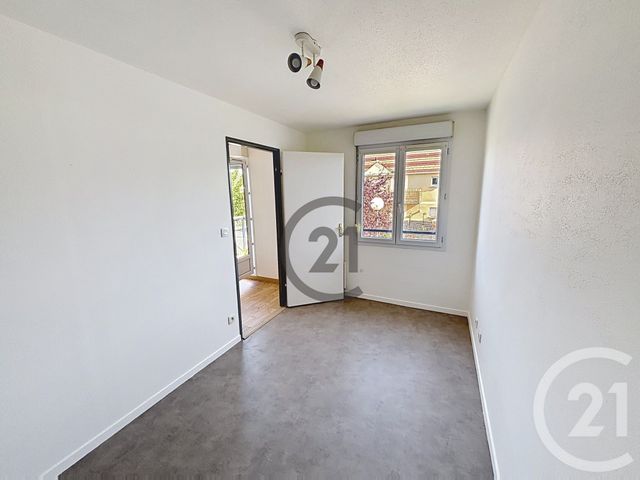 Appartement F2 à vendre - 2 pièces - 32.6 m2 - AUXERRE - 89 - BOURGOGNE - Century 21 Martinot Immobilier