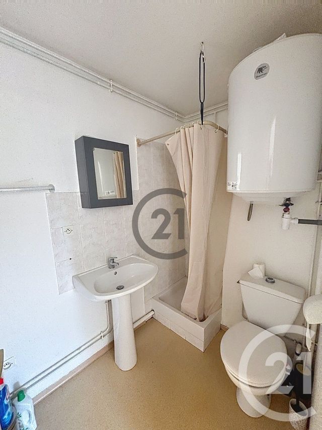 Appartement T1 à vendre - 1 pièce - 16.9 m2 - AUXERRE - 89 - BOURGOGNE - Century 21 Martinot Immobilier