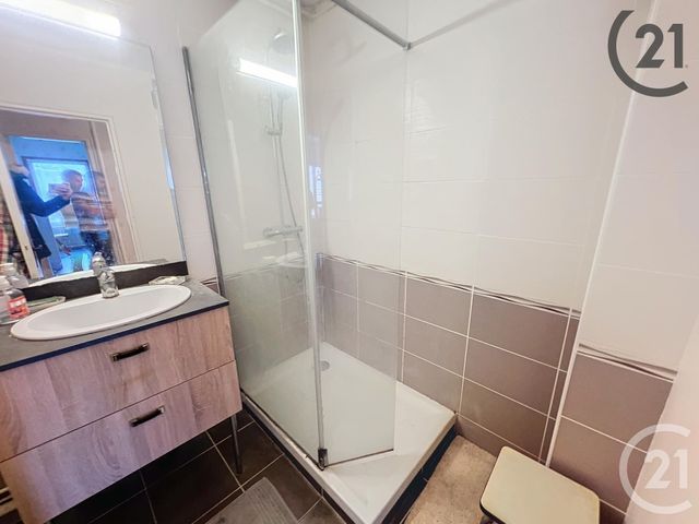 Appartement F4 à vendre - 4 pièces - 86.45 m2 - AUXERRE - 89 - BOURGOGNE - Century 21 Martinot Immobilier