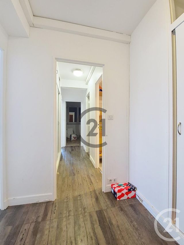 Afficher la photo en grand Appartement F4 à vendre - 4 pièces - 72.54 m2 - AUXERRE - 89 - BOURGOGNE - Century 21 Martinot Immobilier