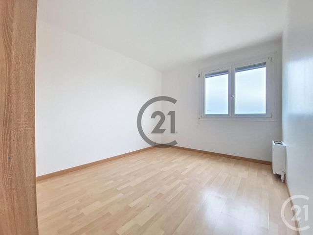 Afficher la photo en grand Appartement F4 à vendre - 4 pièces - 72.54 m2 - AUXERRE - 89 - BOURGOGNE - Century 21 Martinot Immobilier