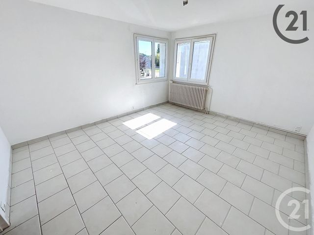 Appartement F2 à vendre ST GEORGES SUR BAULCHE