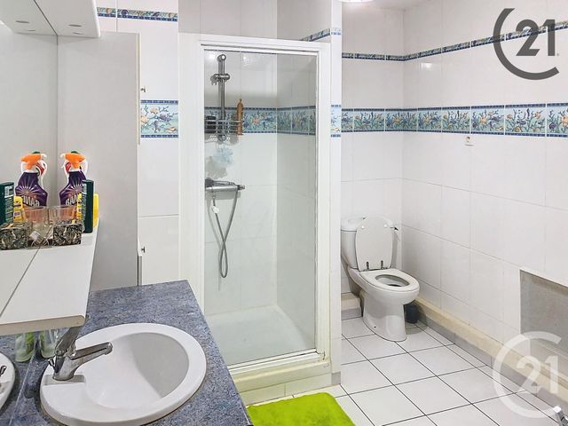 Appartement F3 à vendre - 4 pièces - 85.2 m2 - AUXERRE - 89 - BOURGOGNE - Century 21 Martinot Immobilier