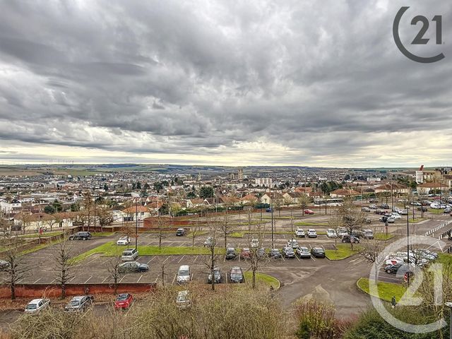 Appartement F3 à vendre - 3 pièces - 63.4 m2 - AUXERRE - 89 - BOURGOGNE - Century 21 Martinot Immobilier