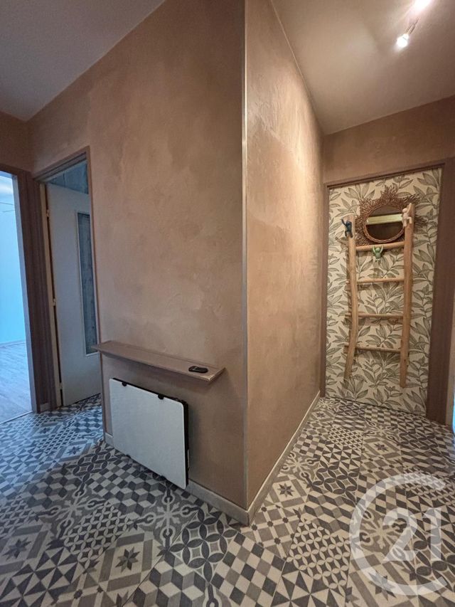 Appartement F2 à vendre - 2 pièces - 48.0 m2 - AUXERRE - 89 - BOURGOGNE - Century 21 Martinot Immobilier