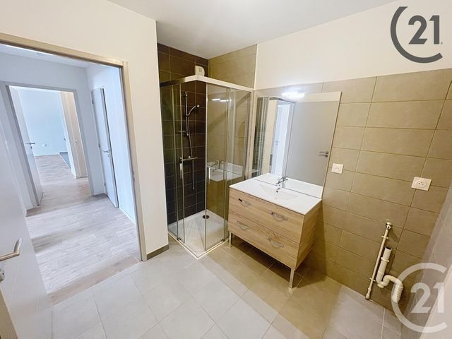 Appartement à vendre - 3 pièces - 67.0 m2 - AUXERRE - 89 - BOURGOGNE - Century 21 Martinot Immobilier