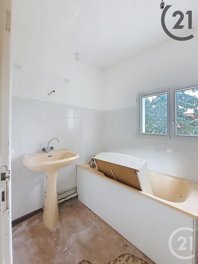 maison à vendre - 10 pièces - 170.0 m2 - PONTIGNY - 89 - BOURGOGNE - Century 21 Martinot Immobilier