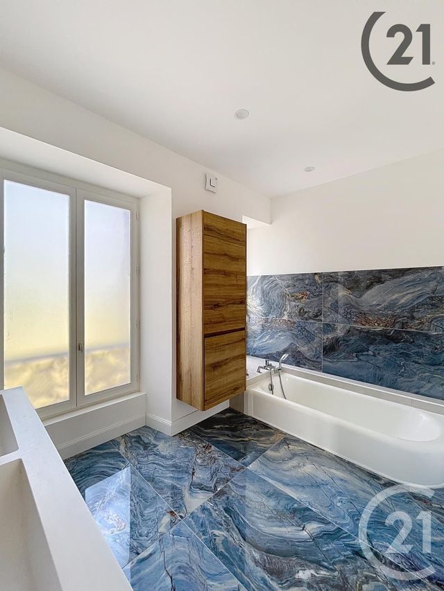 maison à vendre - 7 pièces - 230.37 m2 - CHAMPS SUR YONNE - 89 - BOURGOGNE - Century 21 Martinot Immobilier