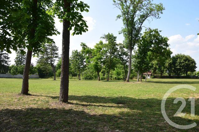 maison à vendre - 7 pièces - 230.37 m2 - CHAMPS SUR YONNE - 89 - BOURGOGNE - Century 21 Martinot Immobilier