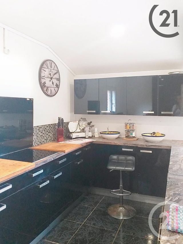 maison à vendre - 4 pièces - 154.4 m2 - CHARNY OREE DE PUISAYE - 89 - BOURGOGNE - Century 21 Martinot Immobilier