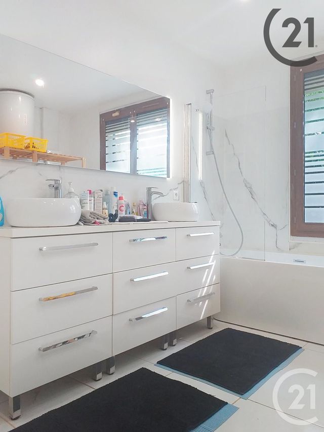 maison à vendre - 4 pièces - 154.4 m2 - CHARNY OREE DE PUISAYE - 89 - BOURGOGNE - Century 21 Martinot Immobilier